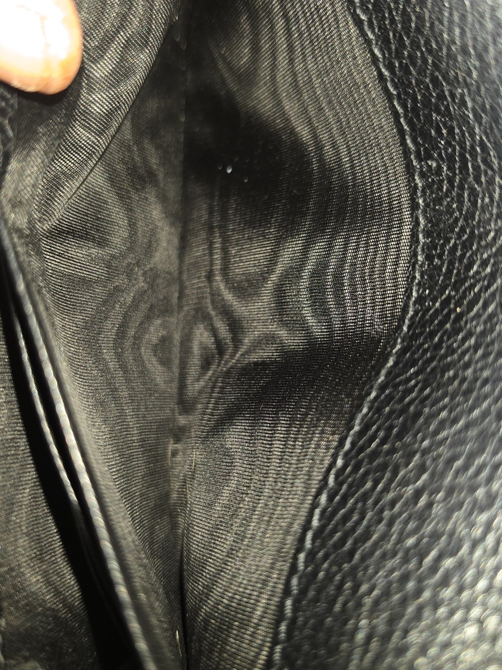 Gucci Black Leather Continental Wallet - Signature Interlocking G - Picture 7 of 10